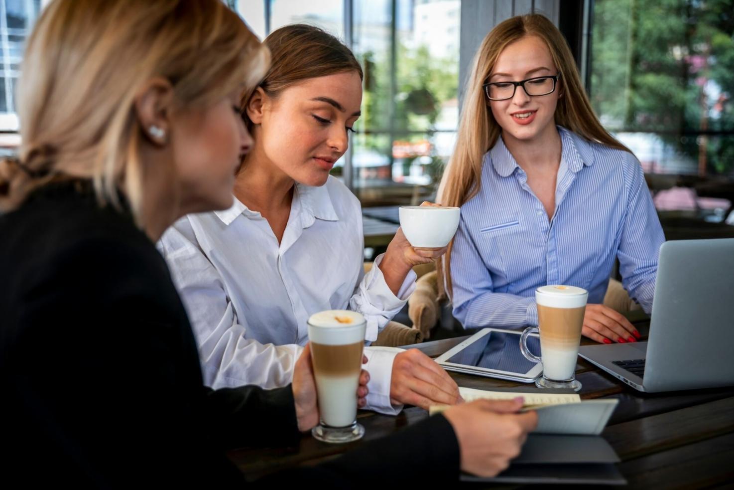 Finanzplanung und Beratungsgespräche bei Frankrix